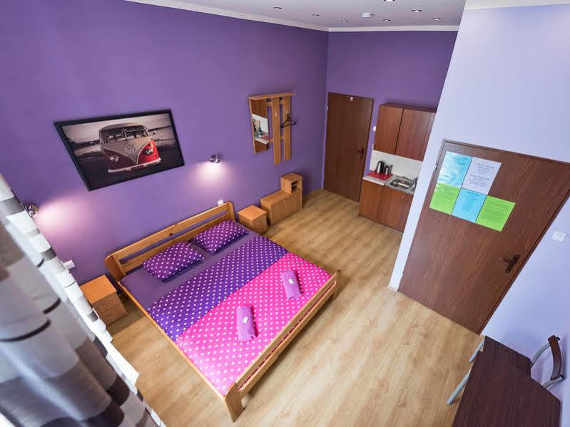 Hostel 70S クラクフ エクステリア 写真